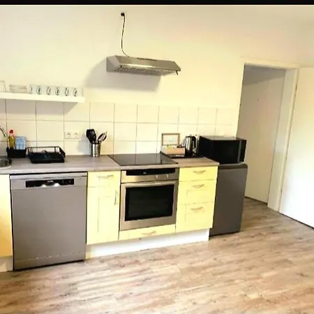 City Apartment Duisburg Netflix &Wlan & Kingsize Bett & Big Tv & Central Exterior foto