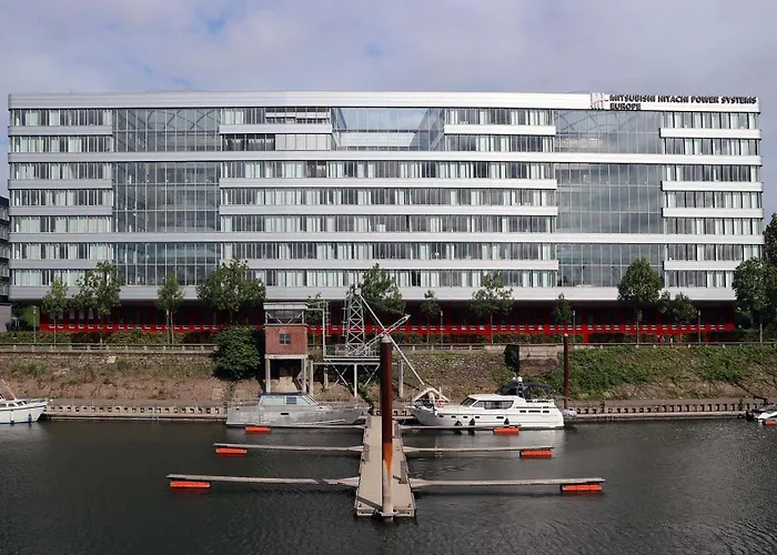 City Apartment Duisburg 2#Netflix &Wlan &Kingsize Bett & Kaffee Maschine & Central & 500M Innenhafen & 2 Min U Bahn