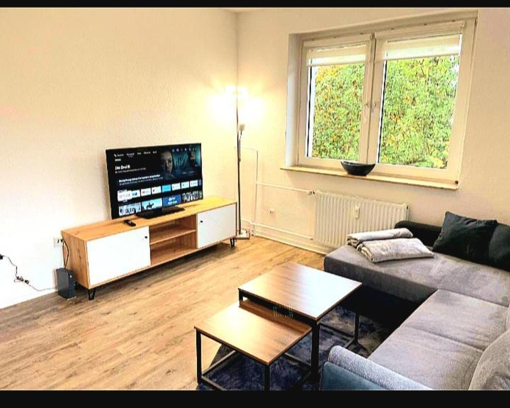 Netflix &wlan & Kingsize Bett & Big Tv & *