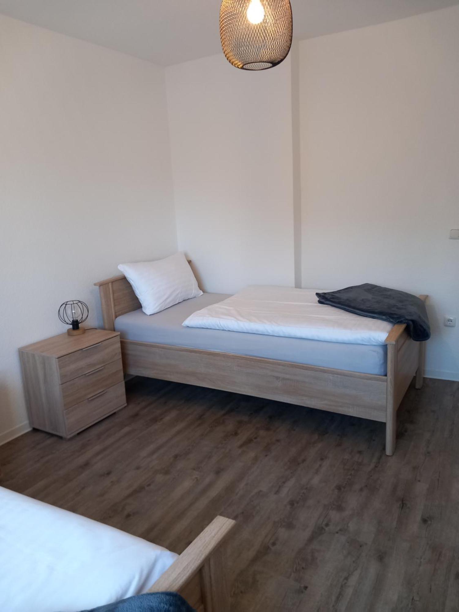 Netflix &wlan & Kingsize Bett & Big Tv & Duisburg