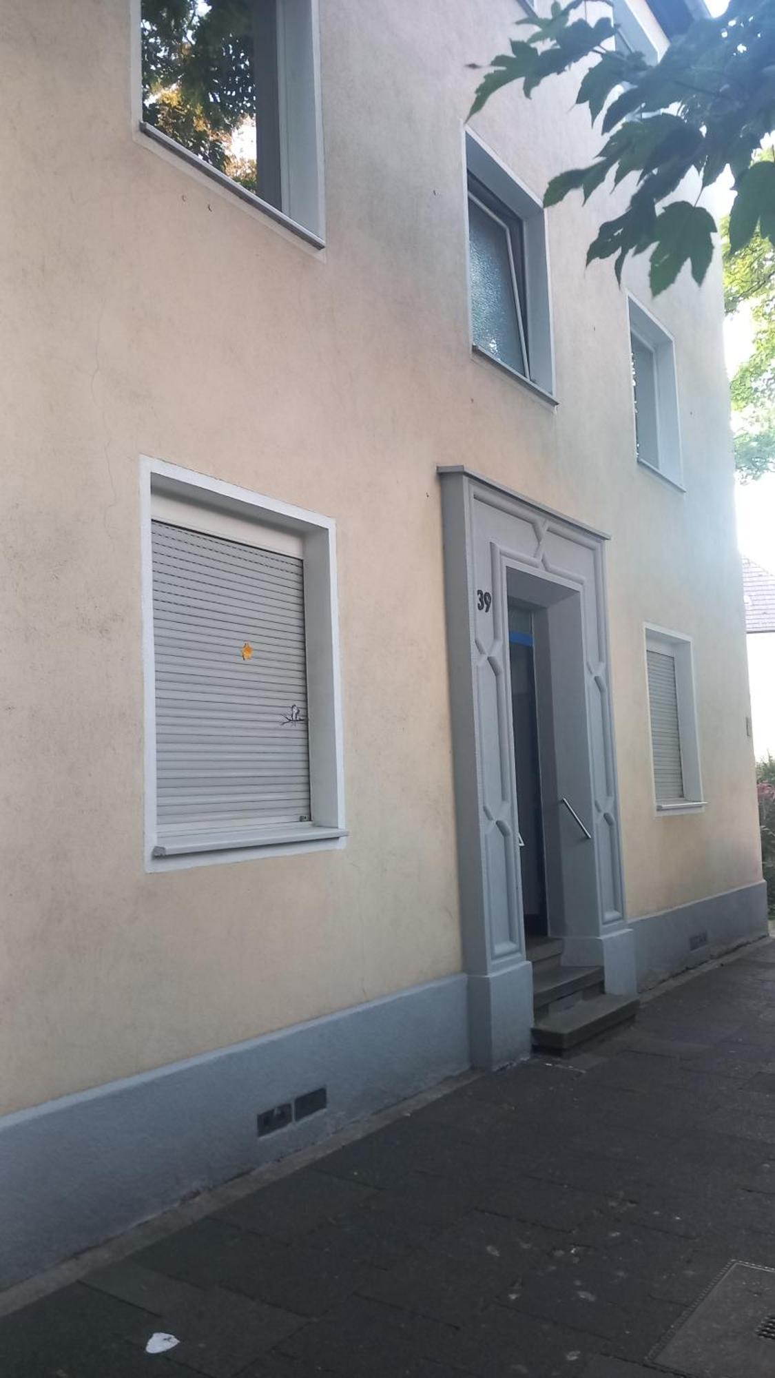 2#netflix &wlan &kingsize Bett & Kaffee Maschine & & 500m Innenhafen & 2 Min U Bahn Apartment