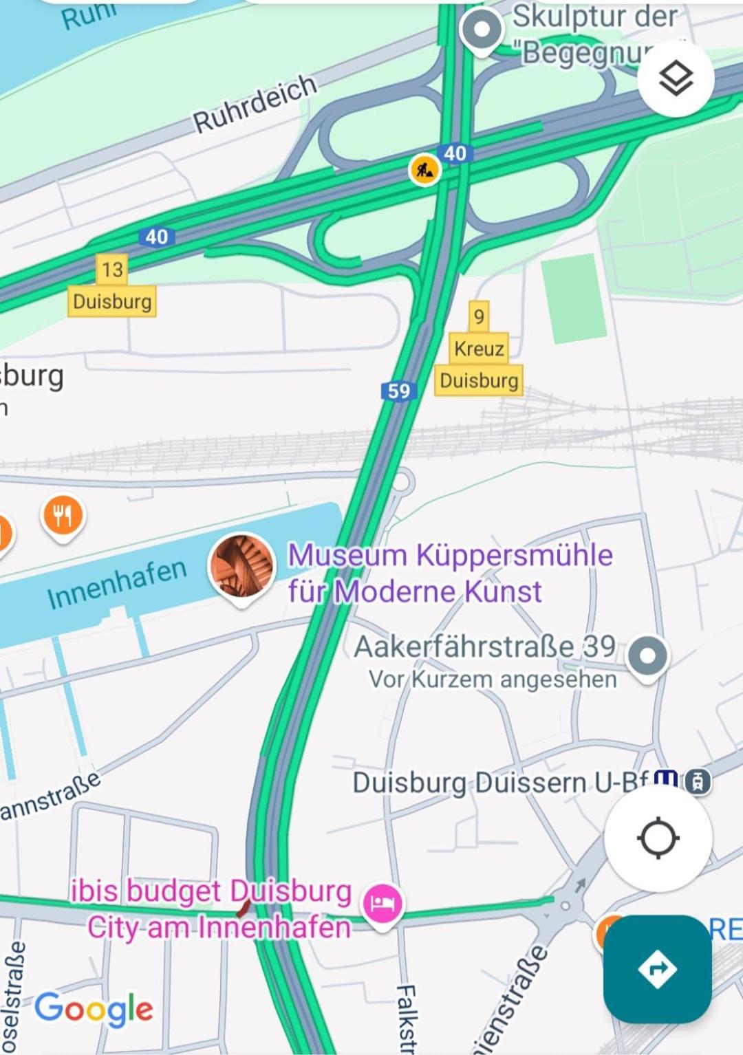 2#netflix &wlan &kingsize Bett & Kaffee Maschine & & 500m Innenhafen & 2 Min U Bahn Duisburg